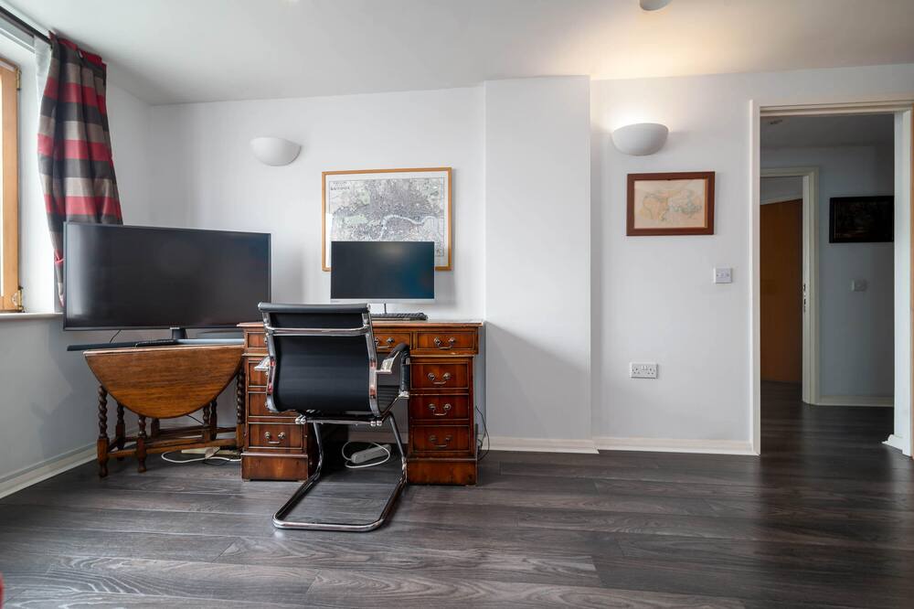 Photo of Bedroom in Sands End