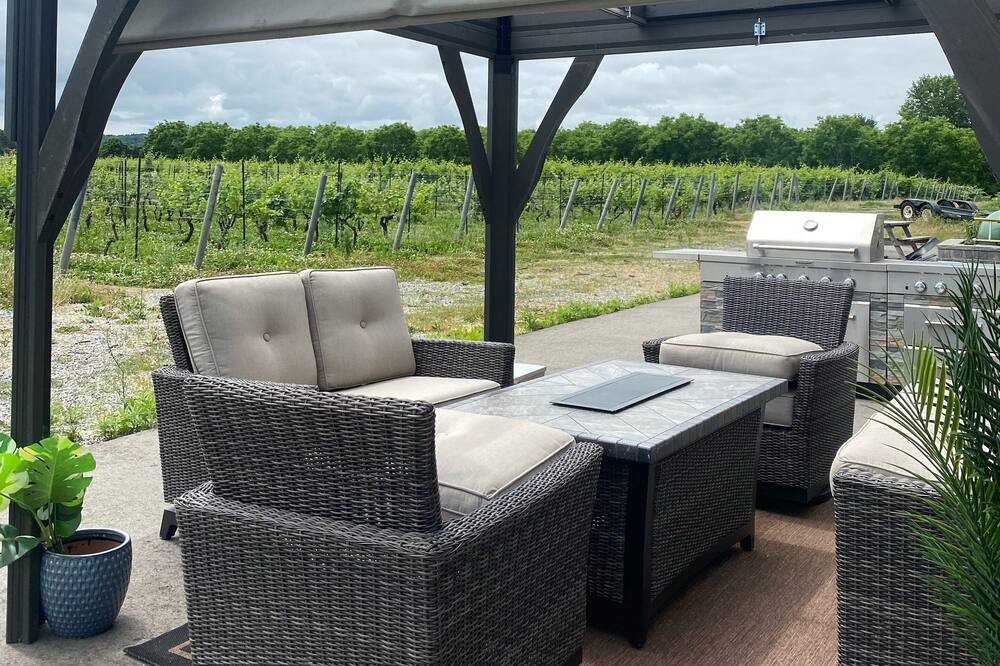 Photo of Patio Balcony in Beamsville
