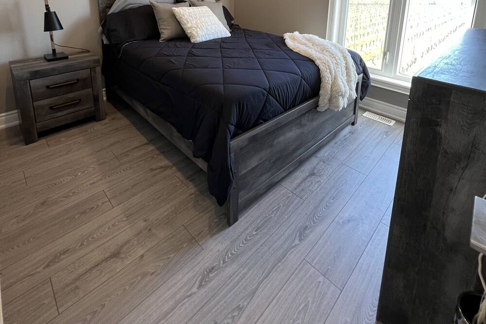 Photo of Bedroom in Beamsville