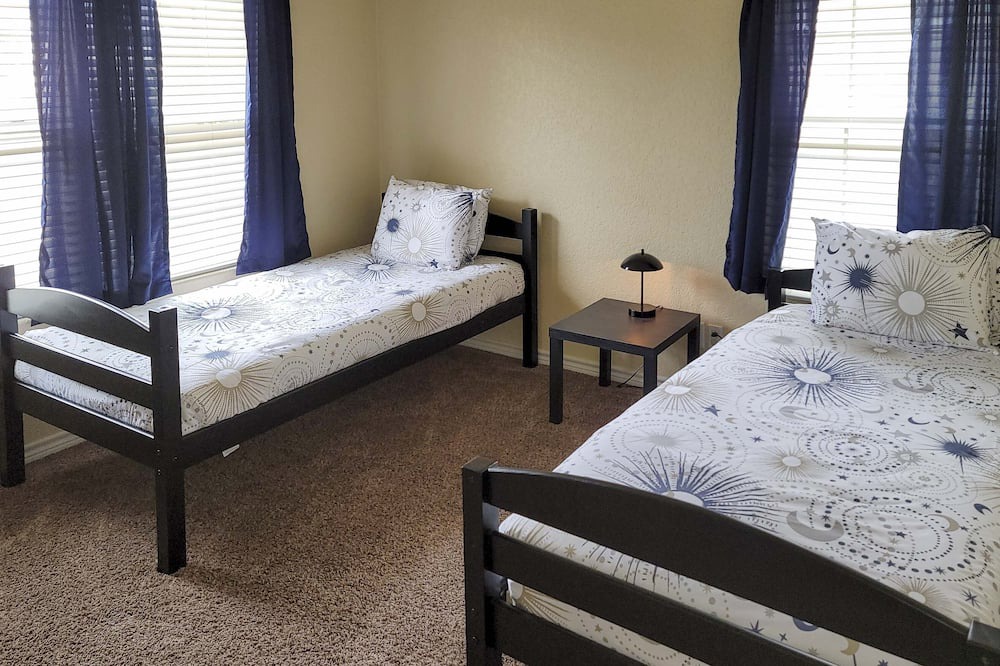 Photo of Bedroom in Woodway