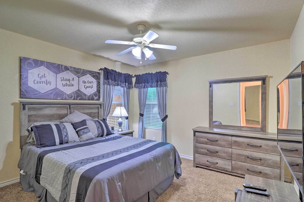 Photo of Bedroom in Woodway
