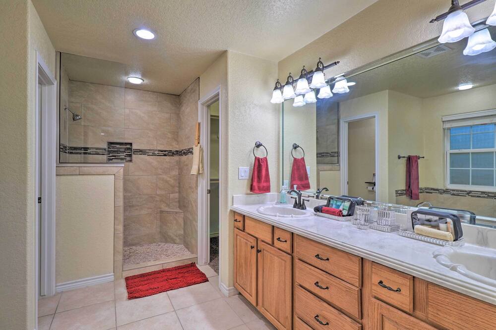 Photo of Bathroom in Woodway