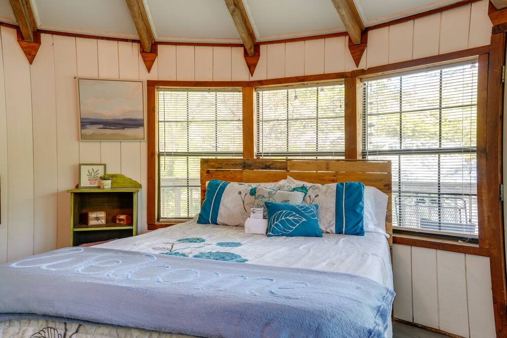Photo of Bedroom in Wildwood