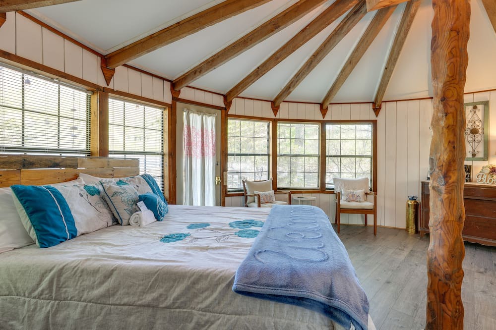 Photo of Bedroom in Wildwood