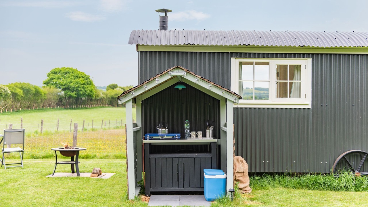 Photo of Outdoor in Ashford