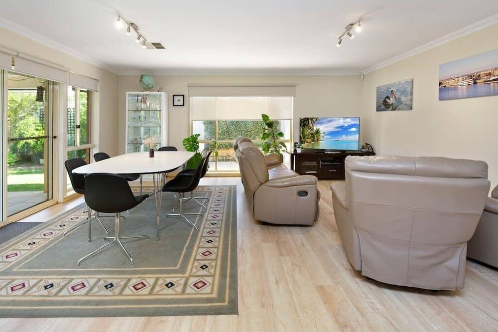 Photo of Bedroom in Henley Beach