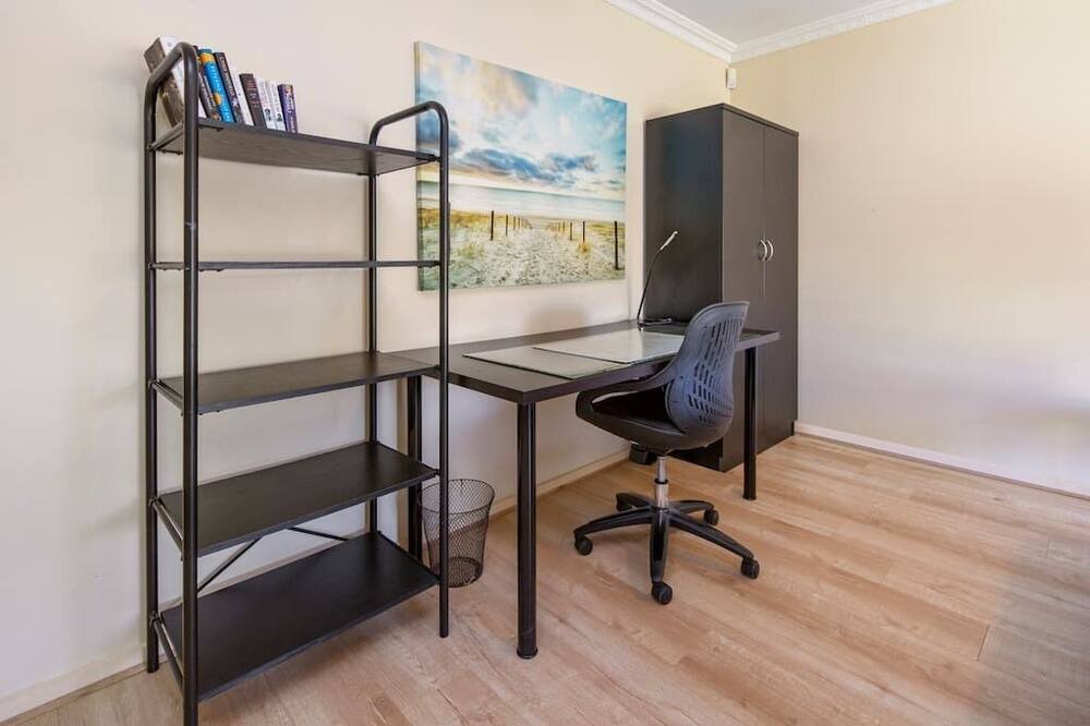 Photo of Bedroom in Henley Beach