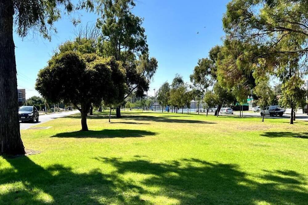 Photo of Others in Henley Beach