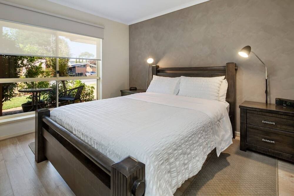 Photo of Others in Henley Beach