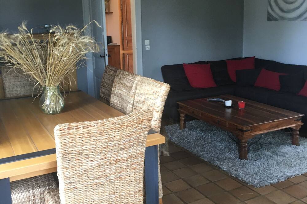 Photo of Livingroom in Belabre