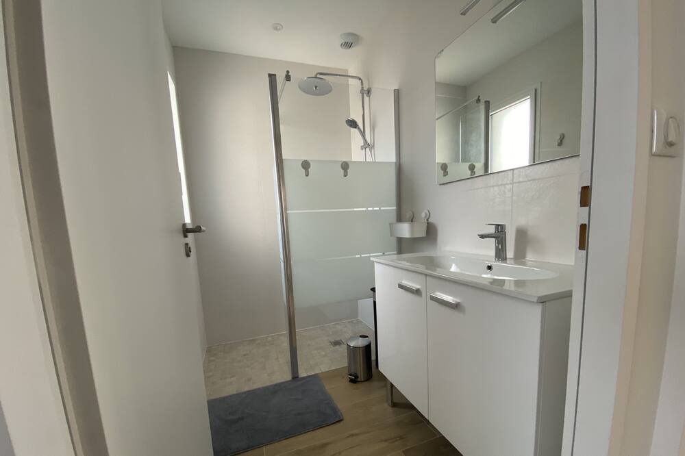 Photo of Bathroom in Prefailles