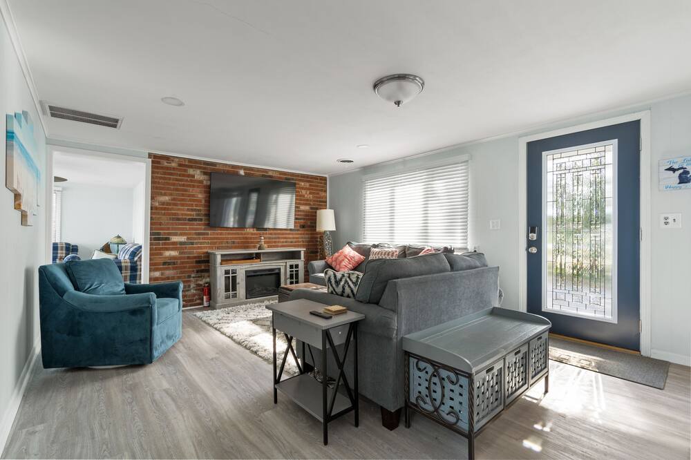 Photo of Livingroom in Carsonville