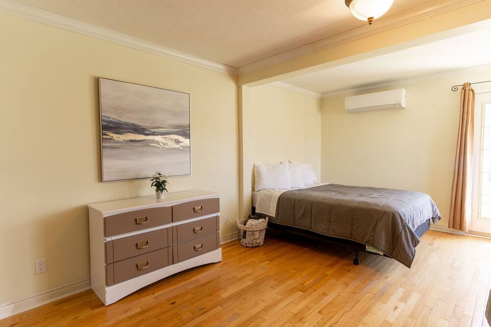 Photo of Bedroom in Maugerville