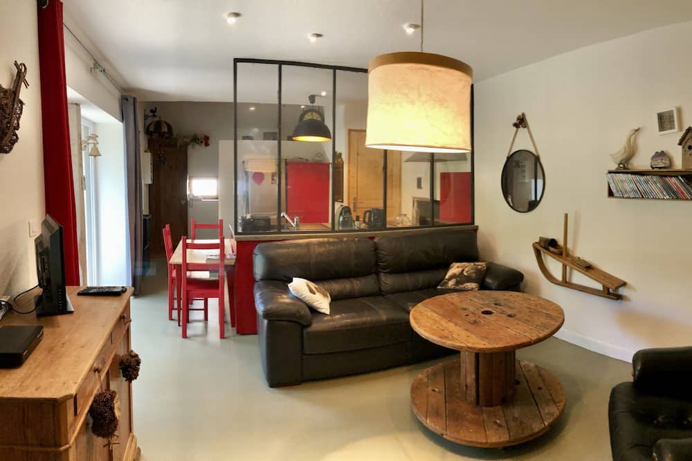 Photo of Livingroom in Courbouzon