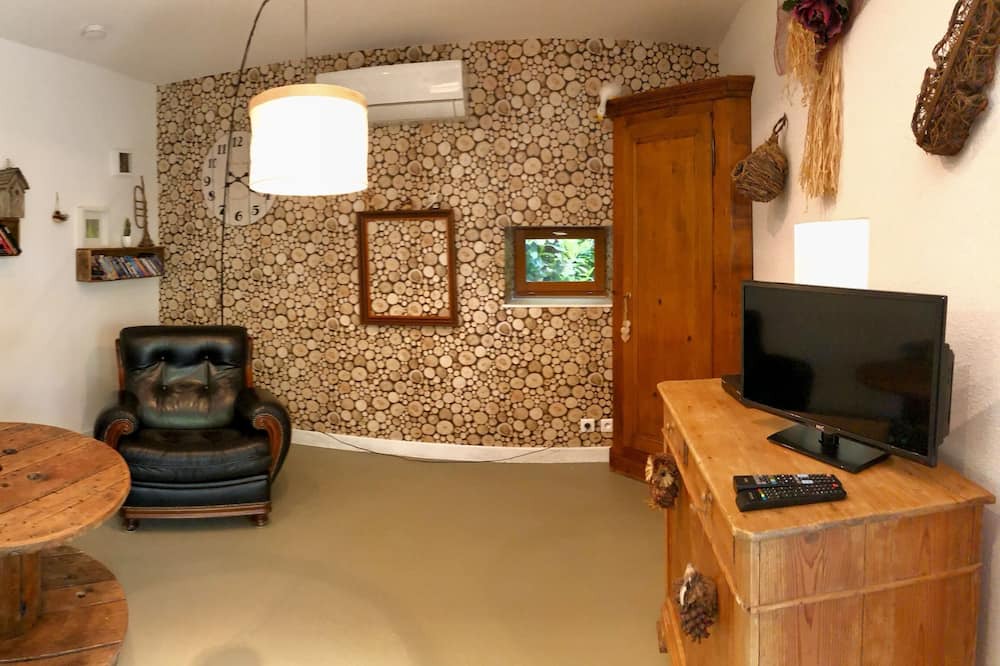 Photo of Bedroom in Courbouzon