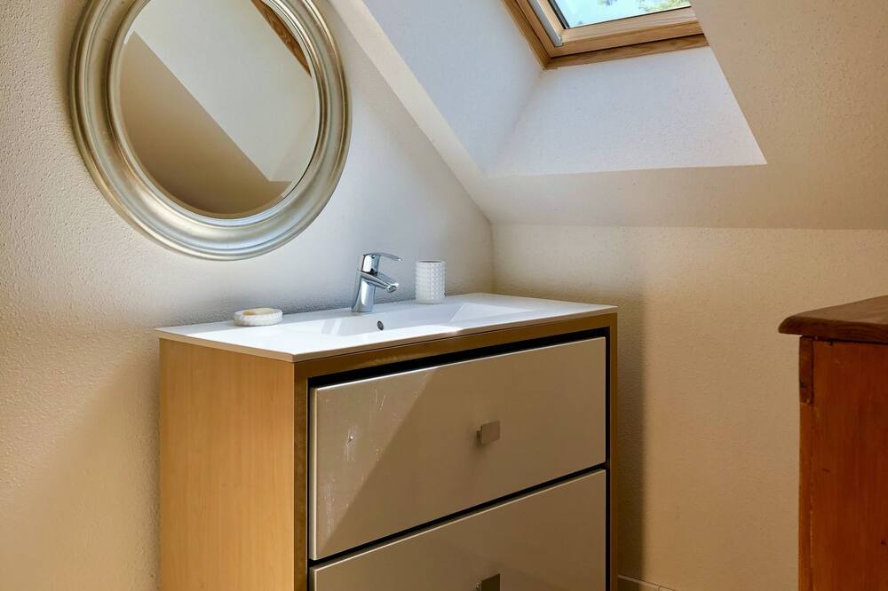 Photo of Bedroom in Courbouzon