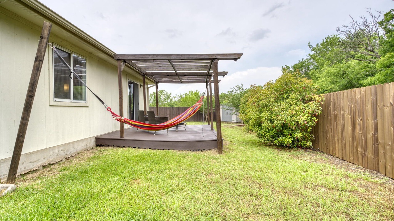 Photo of Outdoor in Manor