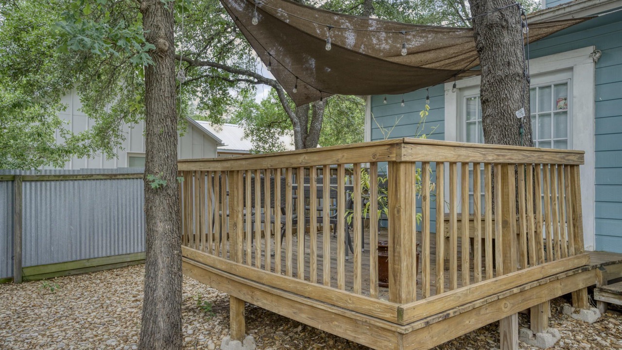 Photo of Outdoor in Foster Heights