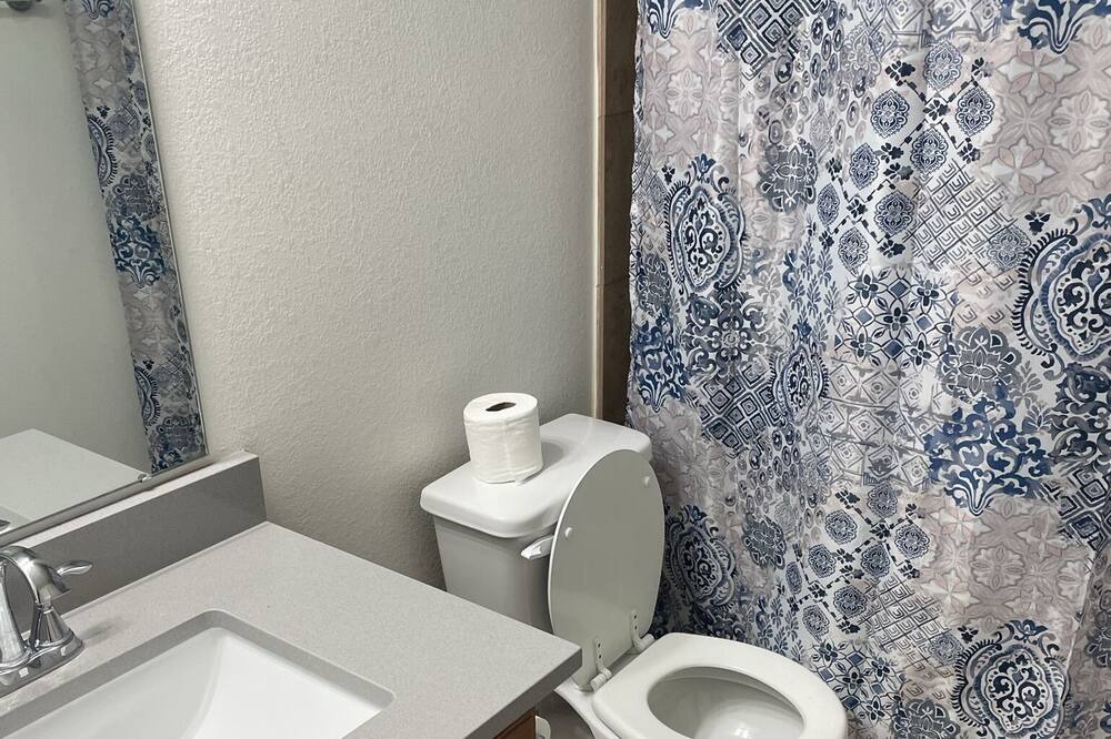 Photo of Bathroom in Atascocita