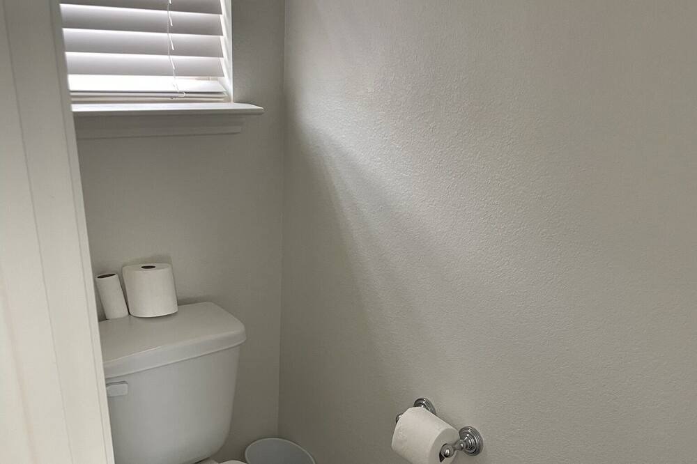 Photo of Bathroom in Atascocita