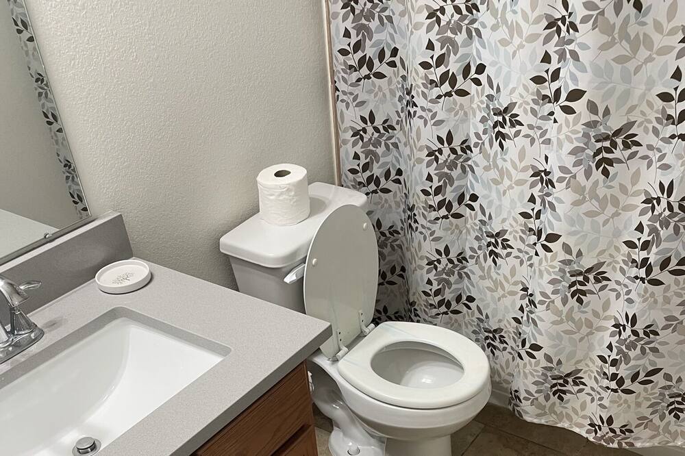 Photo of Bathroom in Atascocita
