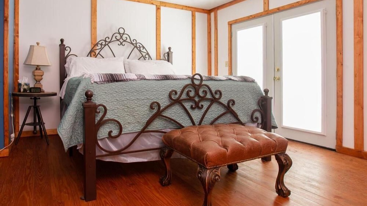 Photo of Bedroom in Round Top