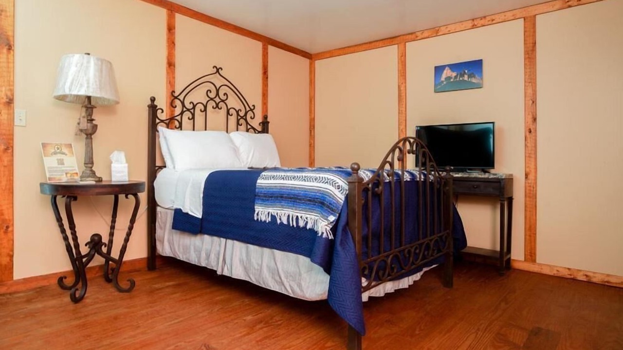 Photo of Bedroom in Round Top