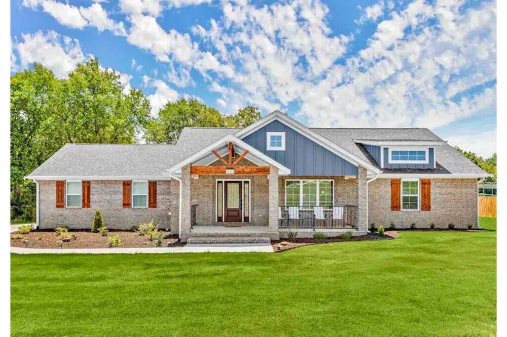 Photo of Outdoor in Fayetteville