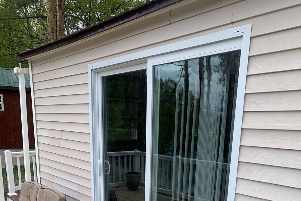 Photo of Patio Balcony in Rushford Lake