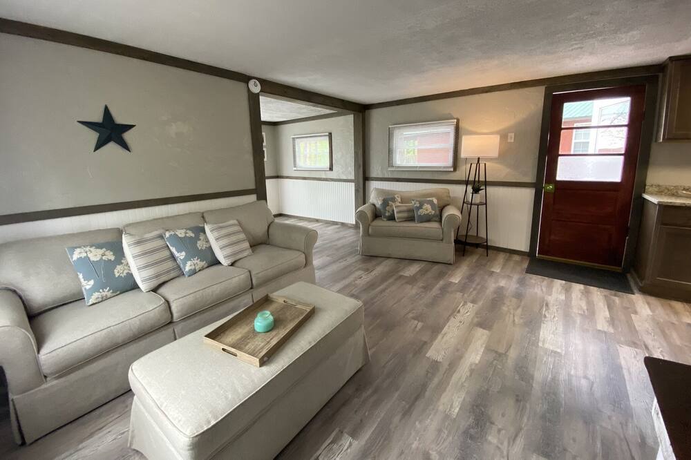 Photo of Livingroom in Rushford Lake