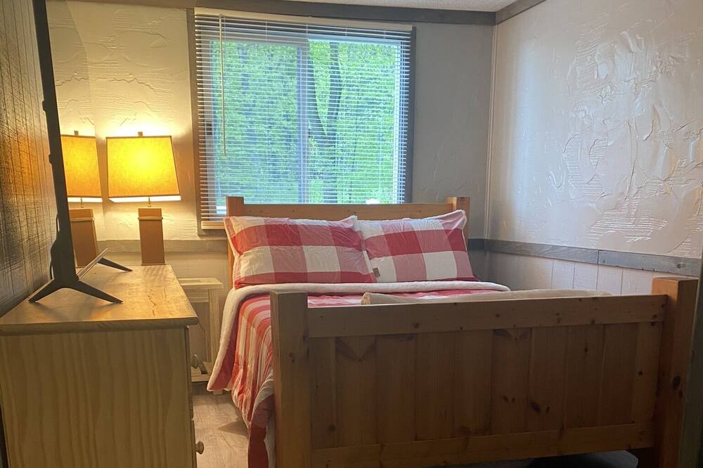 Photo of Bedroom in Rushford Lake