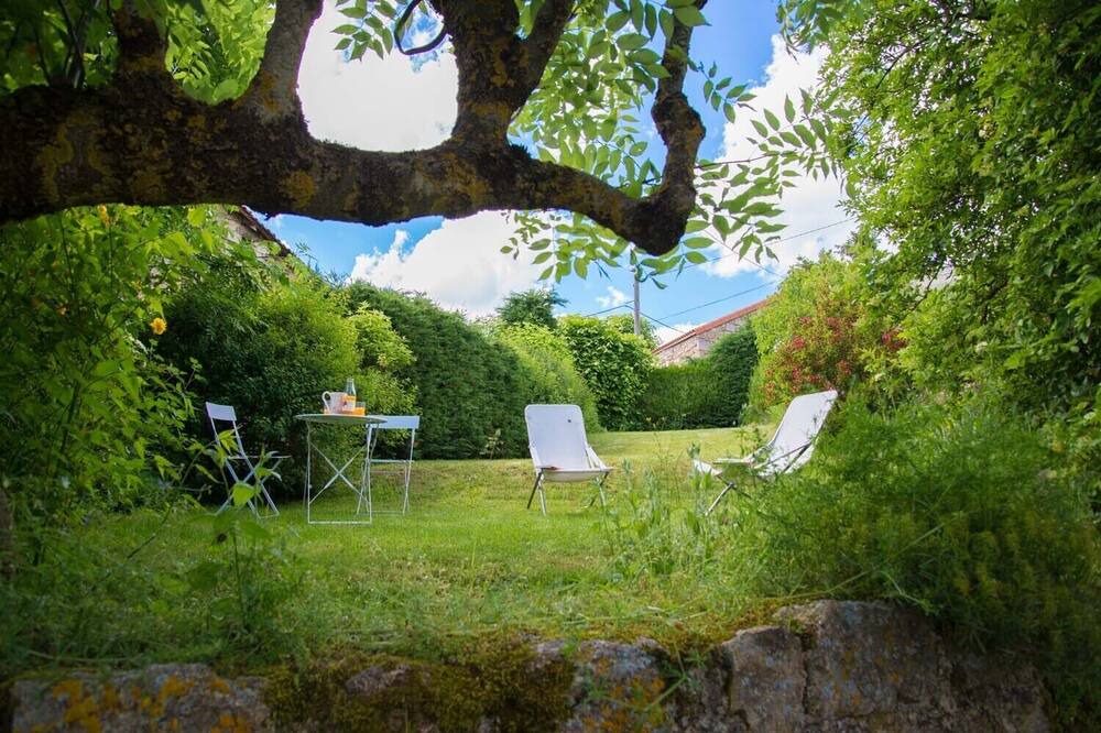 Photo of Outdoor in Saint-Symphorien