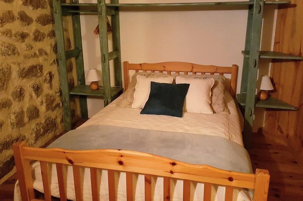 Photo of Bedroom in Saint-Symphorien