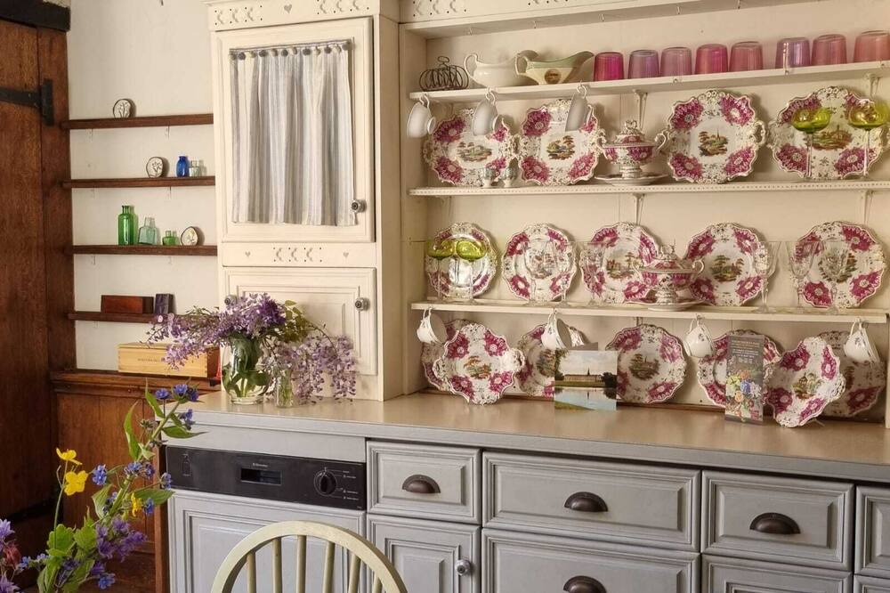 Photo of Others in Petworth