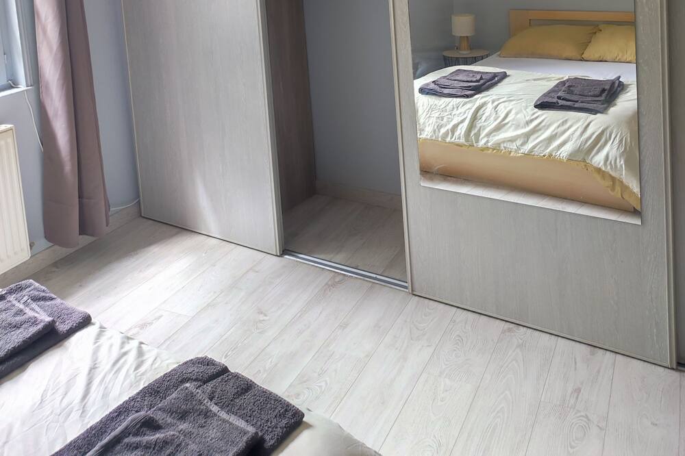 Photo of Bedroom in Vic-sur-Aisne