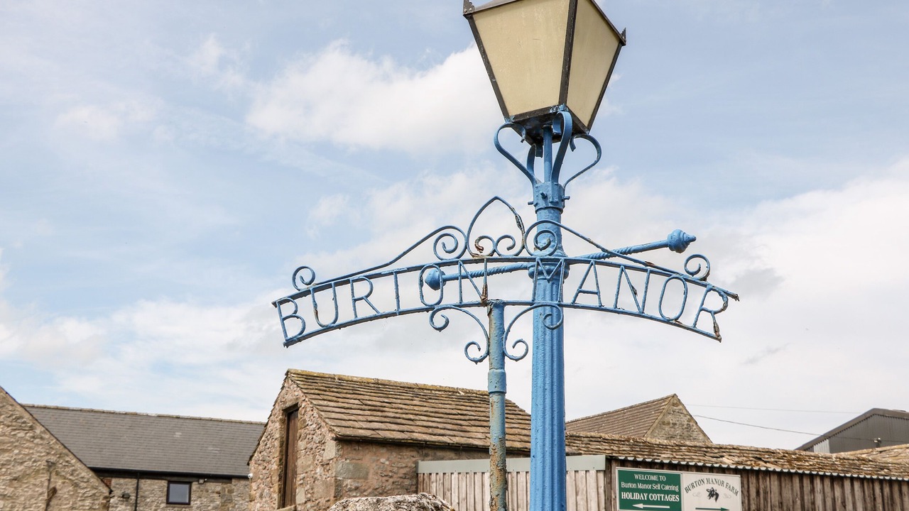 Photo of Others in Over Haddon