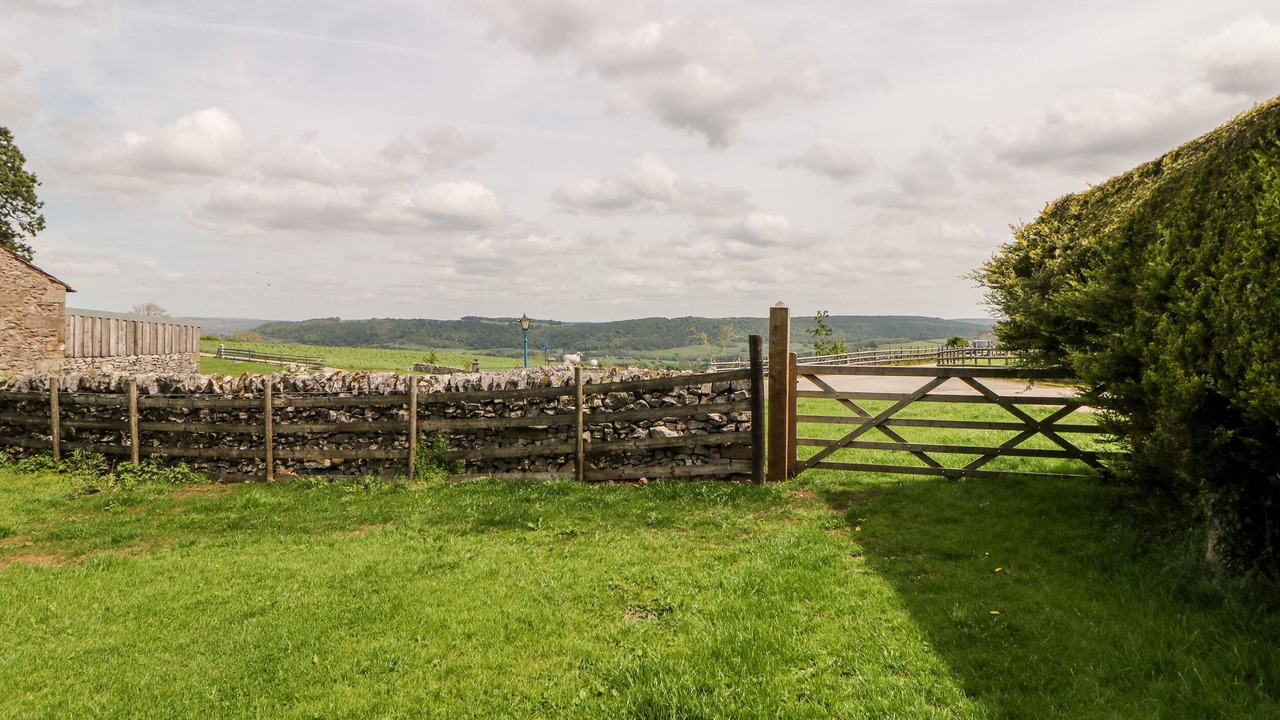 Photo of Others in Over Haddon