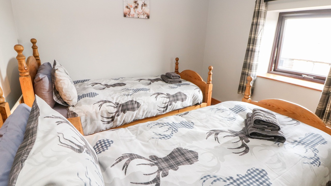 Photo of Others in Over Haddon