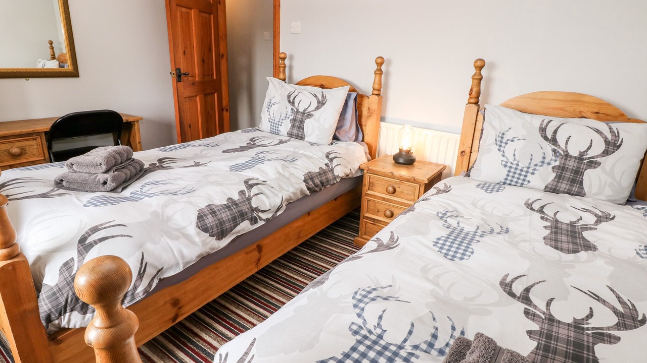 Photo of Others in Over Haddon