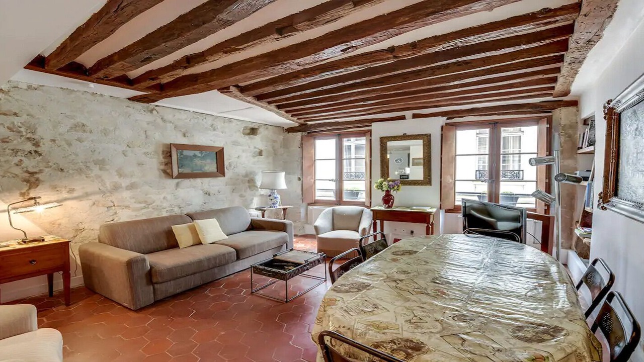 Photo of Livingroom in Arts-et-Metiers
