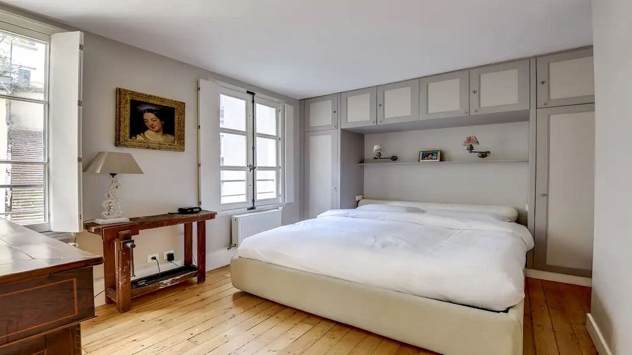 Photo of Bedroom in Arts-et-Metiers