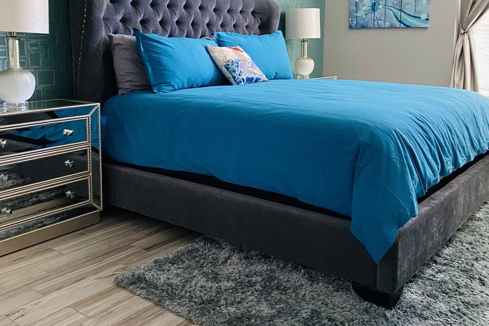 Photo of Bedroom in Lewisville