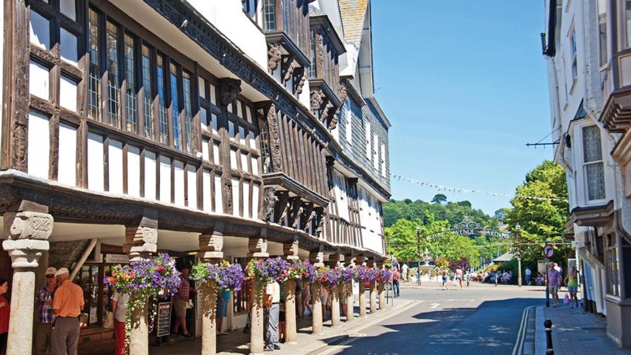 Photo of Others in Bugford