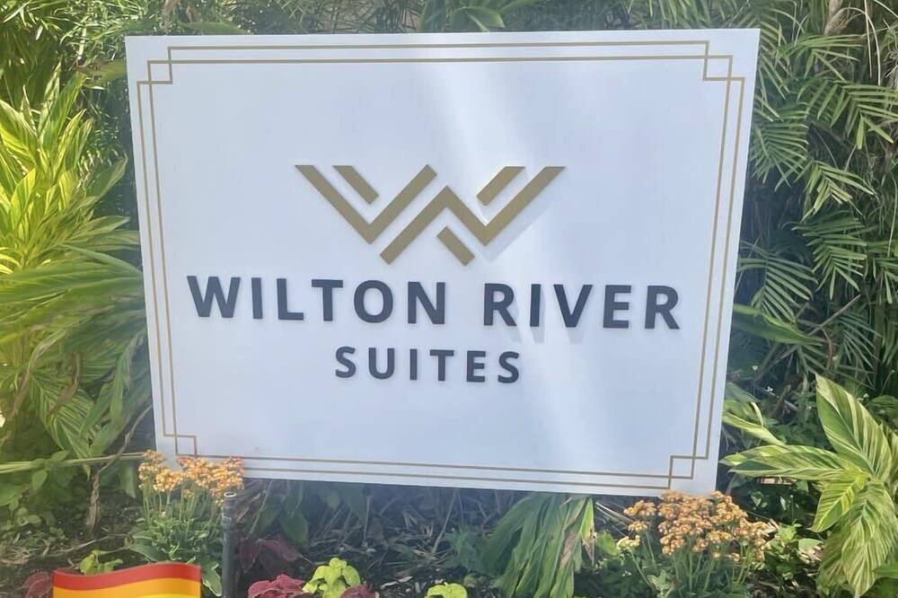 Photo of Others in Wilton Manors