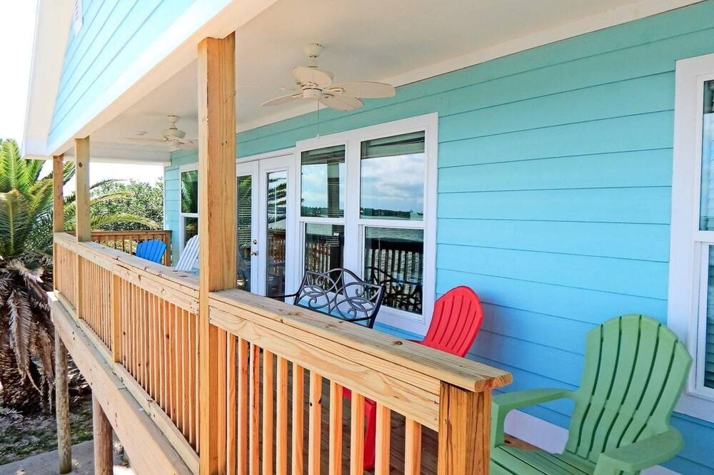 Photo of Patio Balcony in Royal Lagoons