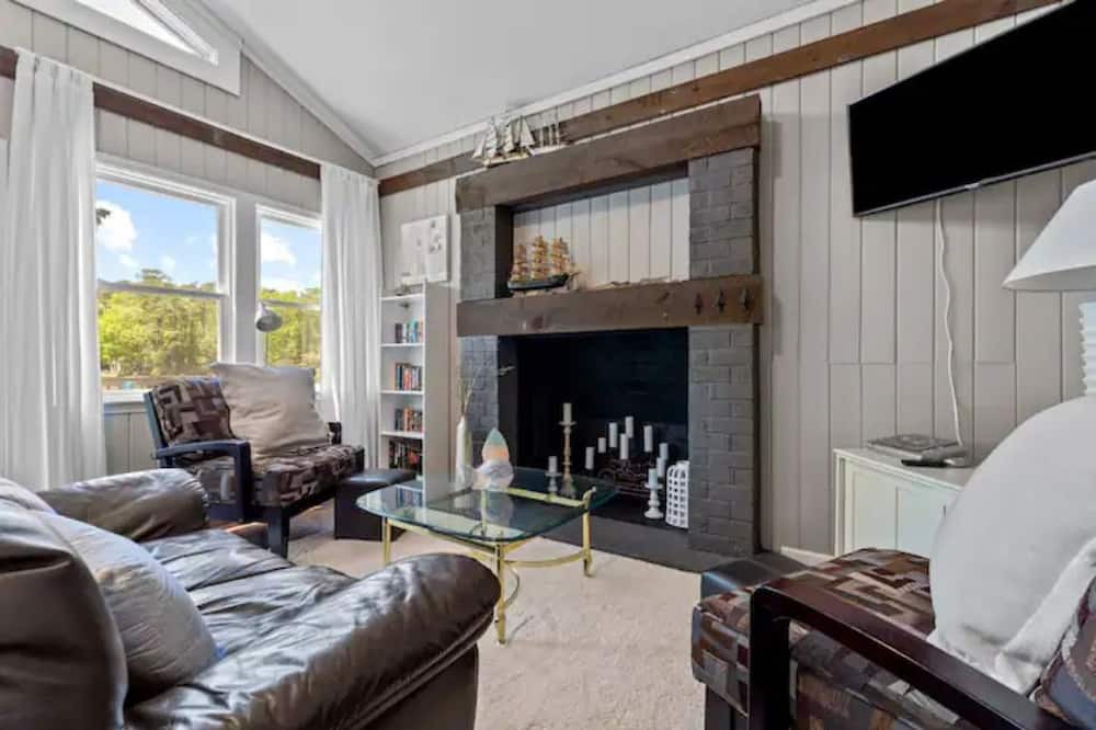 Photo of Livingroom in Kilmarnock