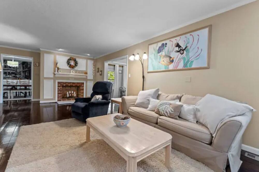 Photo of Livingroom in Kilmarnock