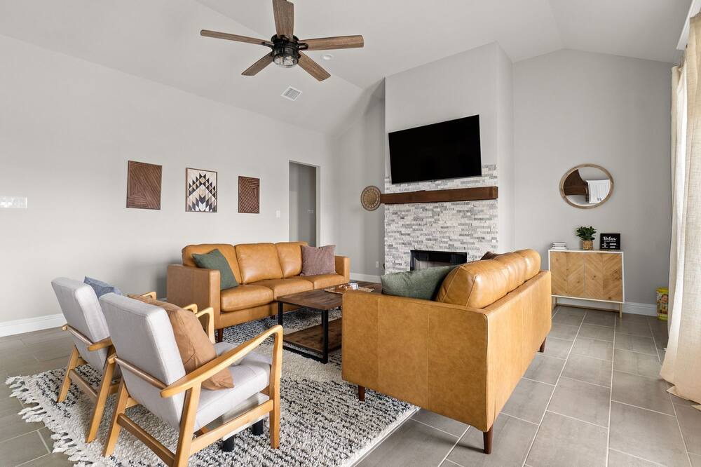 Photo of Livingroom in Elmo