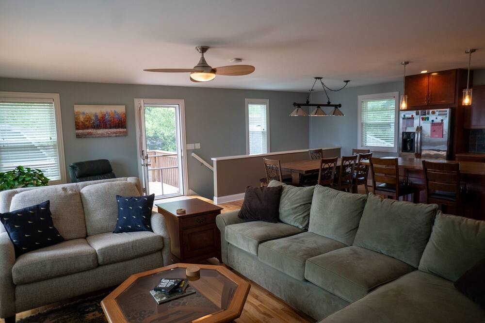 Photo of Livingroom in Shelbyville