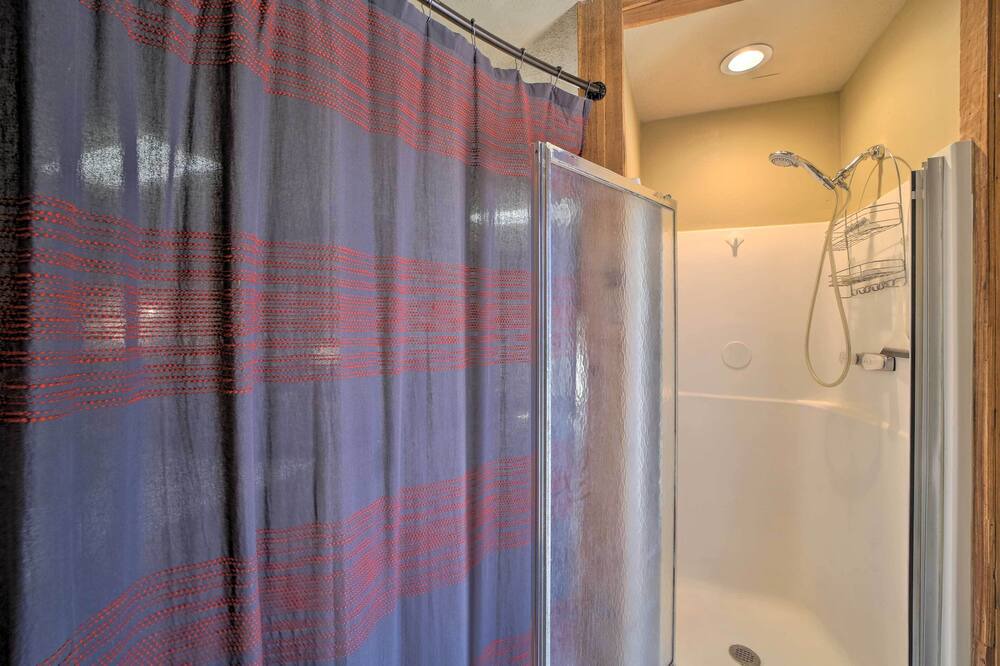 Photo of Bathroom in Vian